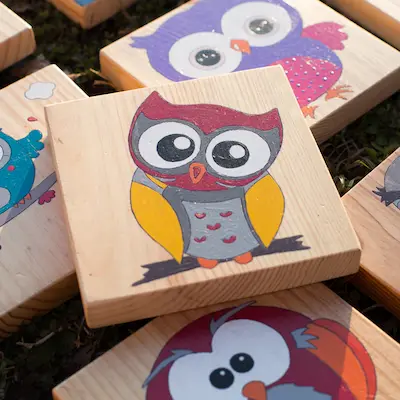 memory geant en bois chouettes