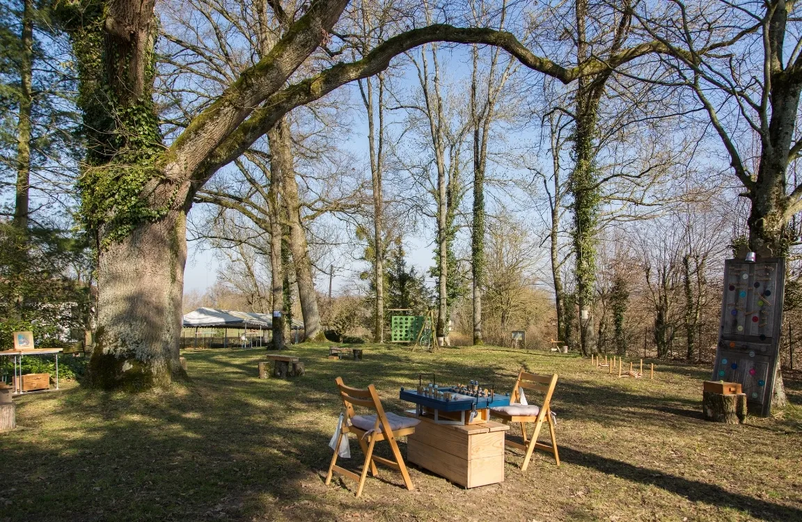 Le parc de jeux Le parc Au Grand Air à Vonnas