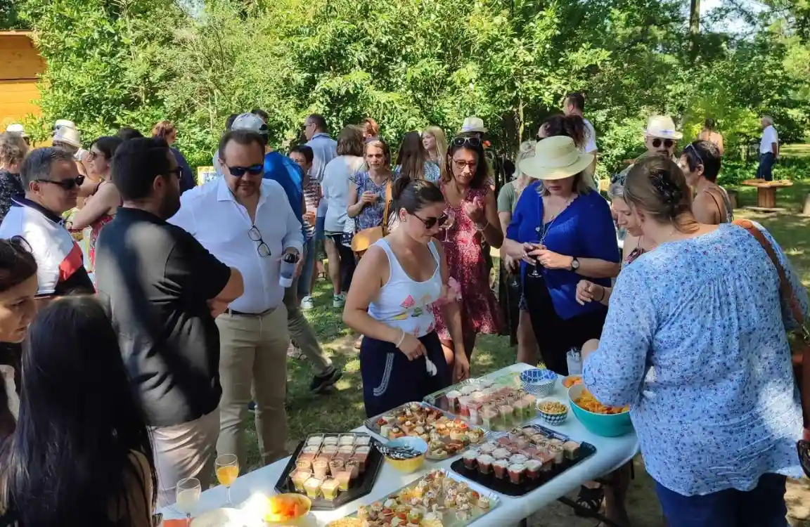 Au Grand Air privatisé pour l'entreprise Fogex privatisation du parc nature par une entreprise