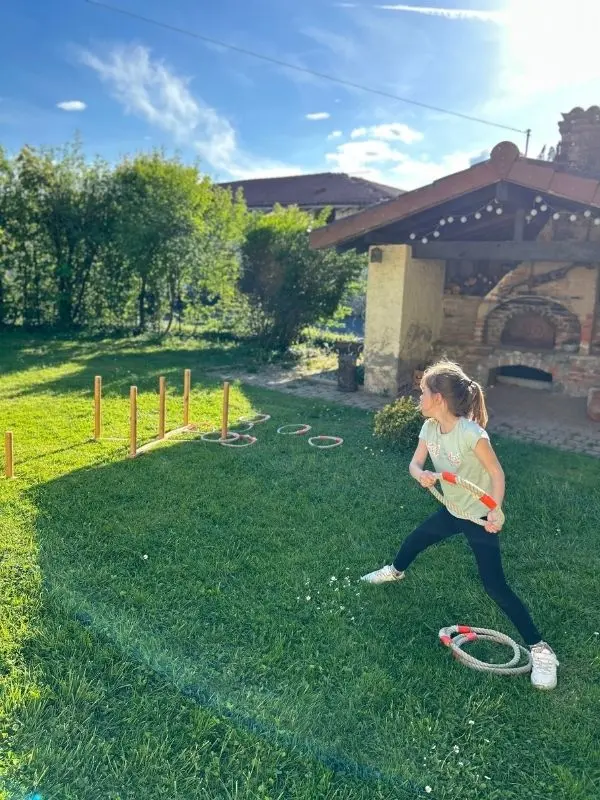 partie de jeu lors d'un séjour atypique en famille en rhône-alpes