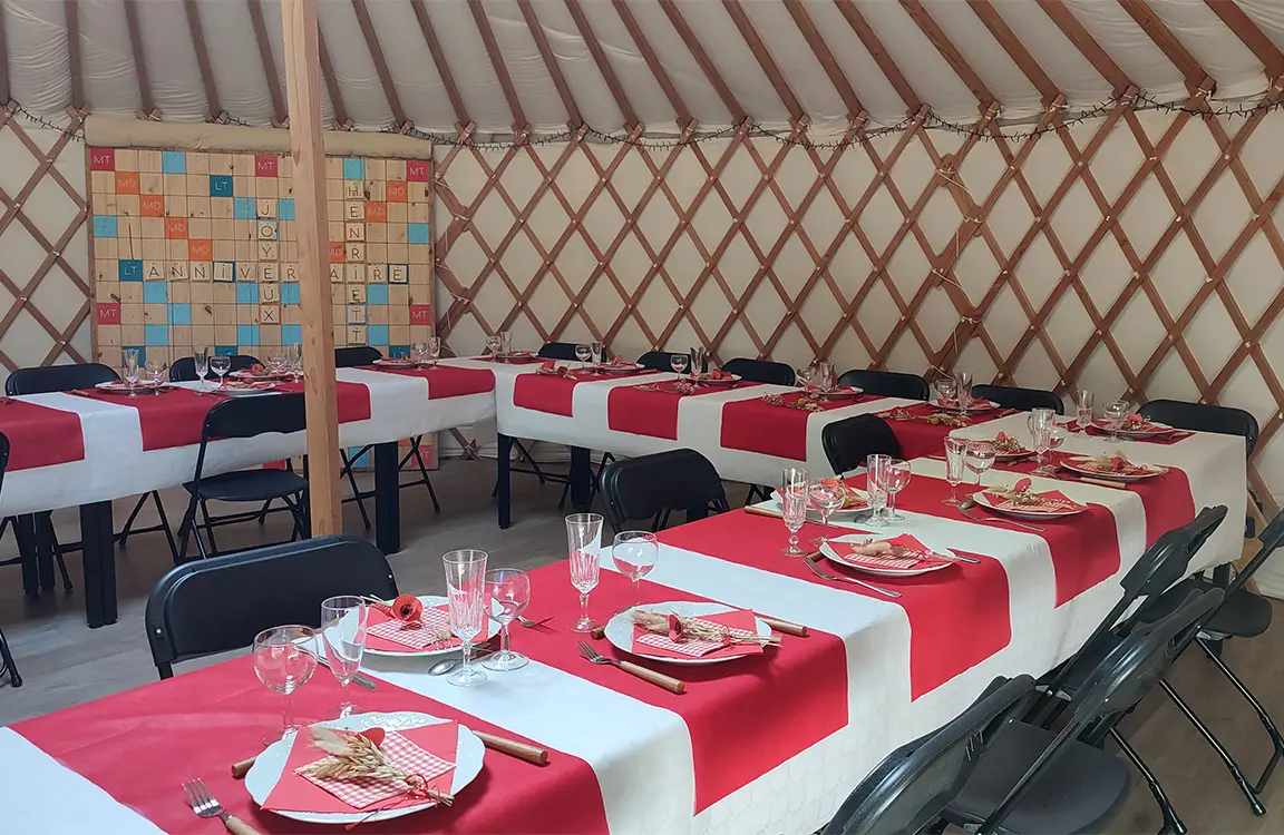 yourte à louer pour une cousinade en rhône-alpes