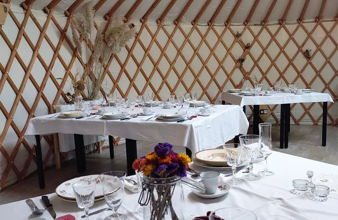 yourte pour mariage petit comité