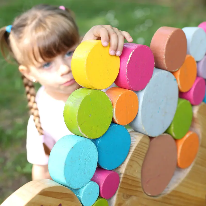 chadaboum, un jeu d'équilibre pour les petits - Parc de jeux Au Grand Air (Ain)