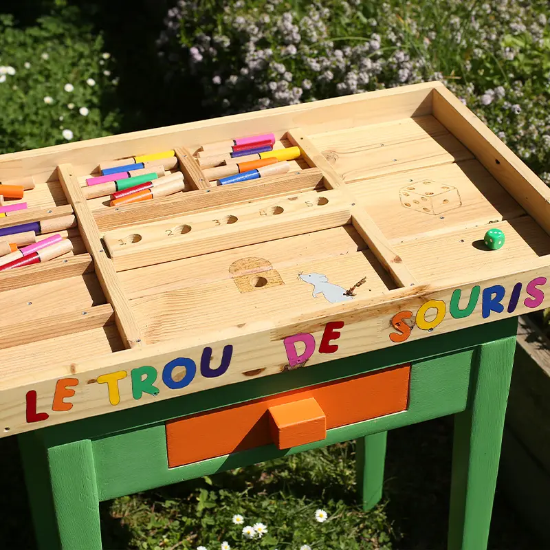 jeu familial du trou de la souris - Parc de jeux en bois Au Grand Air (Vonnas)
