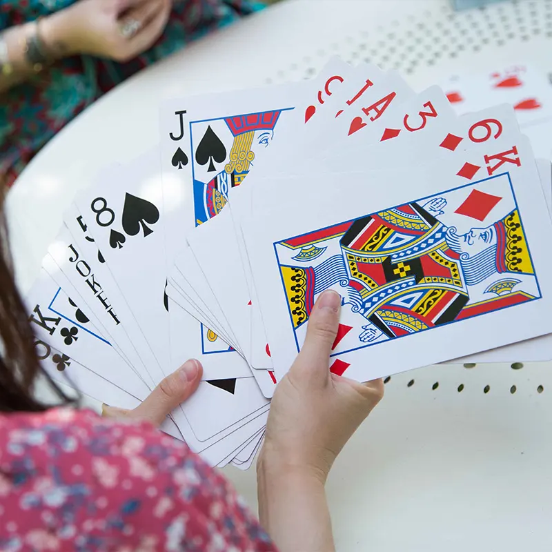 Partie de cartes XXL - Au Grand Air Jeu de cartes XXL - Disponible à la location Au Grand Air (vonnas)